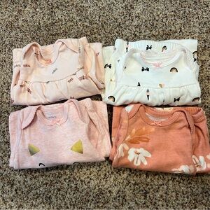 Carter's sleep gowns Set of 4!